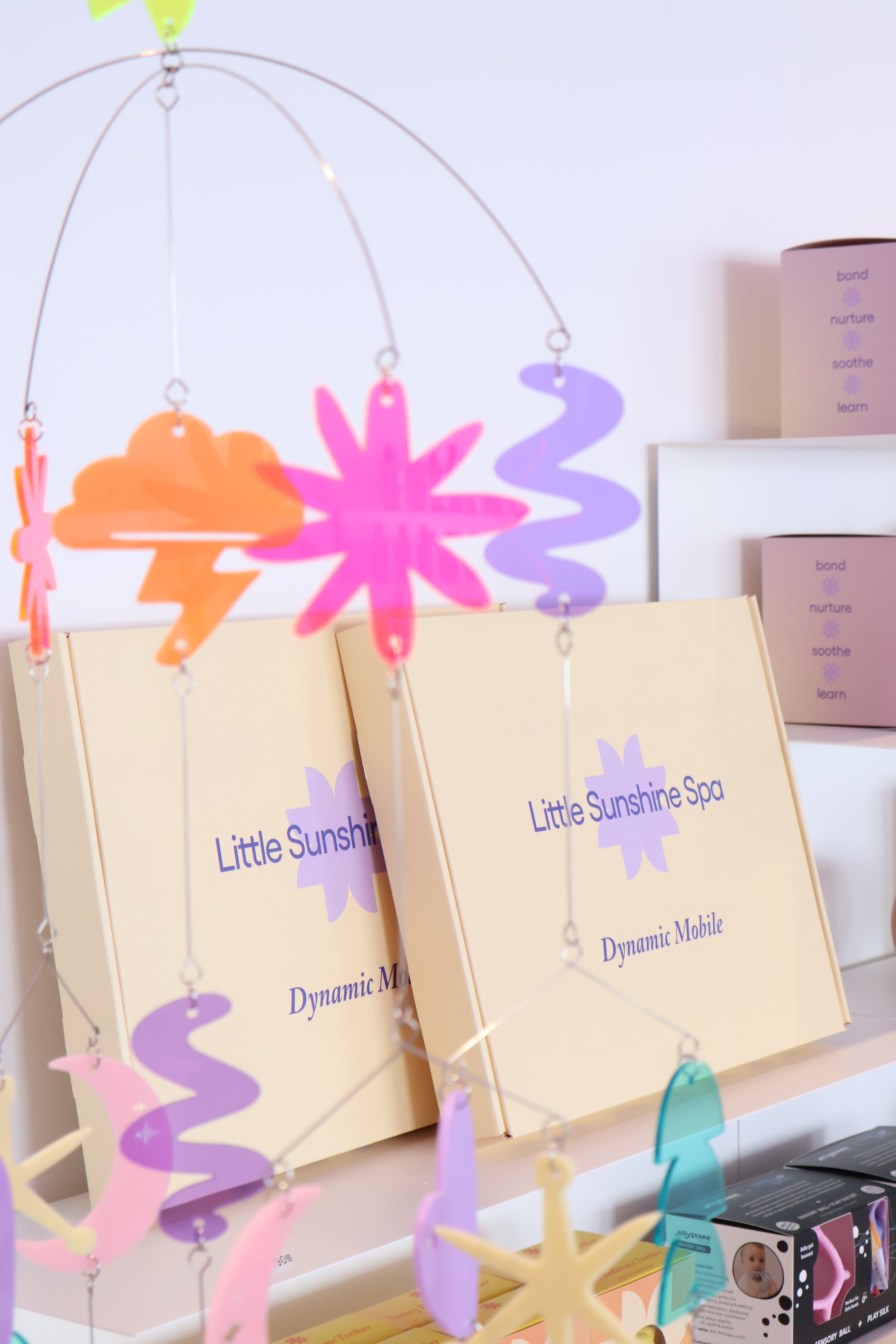 Sunny and Friends Dynamic Mobile