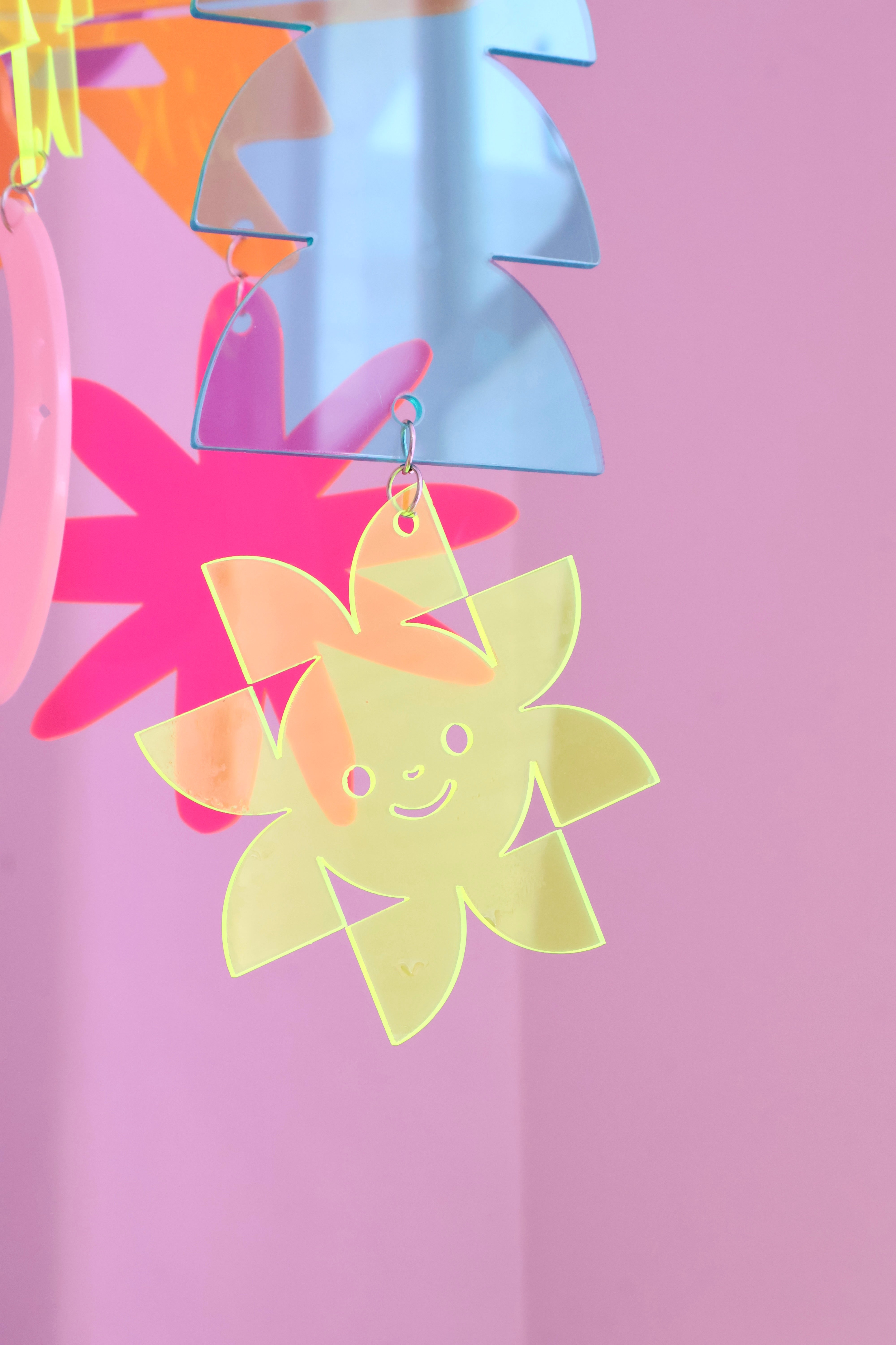 Sunny and Friends Dynamic Mobile